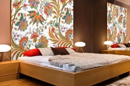 Чем заменить обои на стенах в спальне